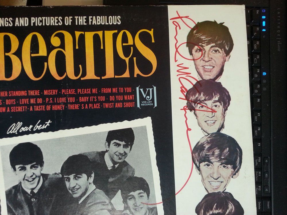 PAUL MCCARTNEY SIGNED BEATLES LP-VEE JAY! W/LOA!