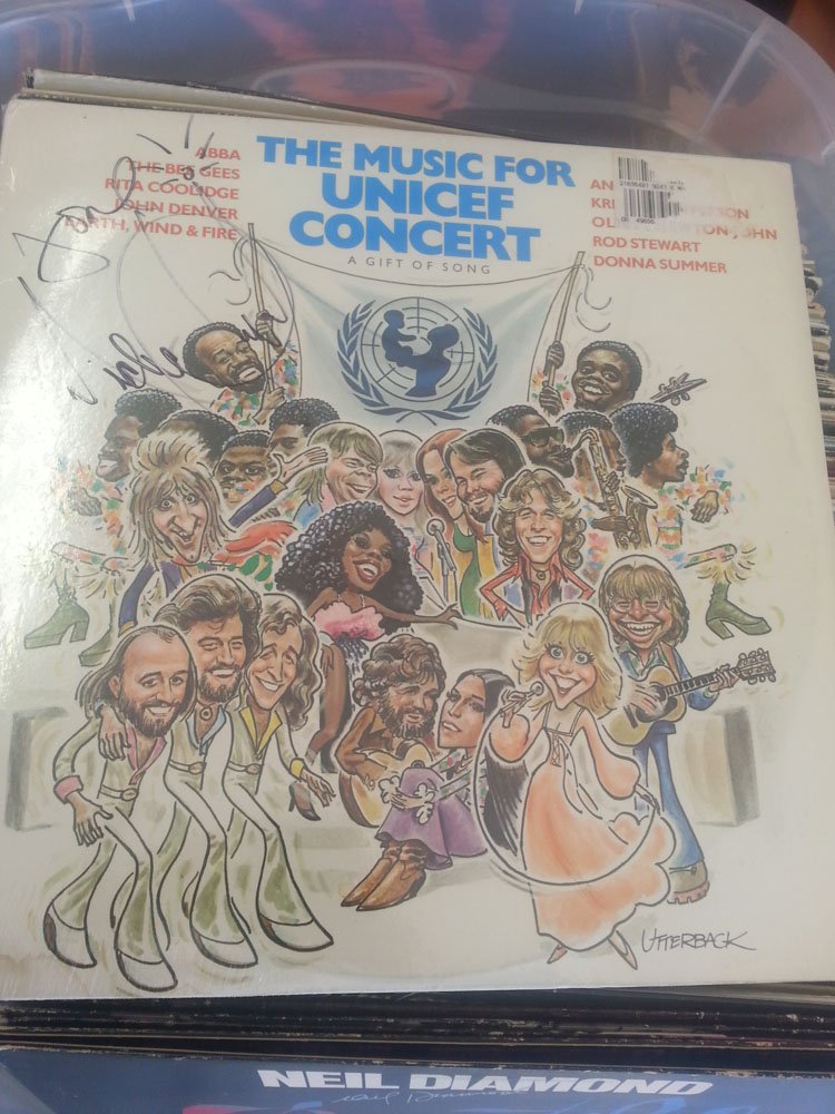 MICHAEL JACKSON SIGNED UNICEF CHARITY LP