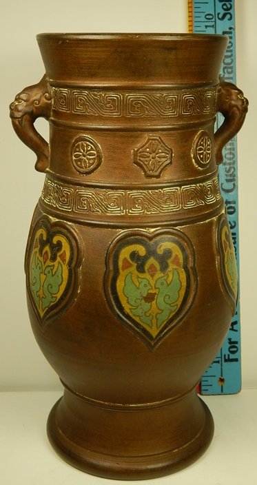 NIPPON CHINESE VASE: NIPPON CHINESE VASE.