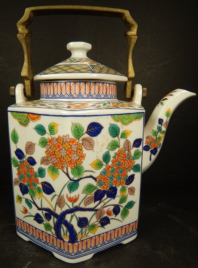 TOSCANY TEAPOT: 7" X 5"