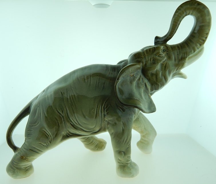 PORCELAIN ELEPHANT: 7" X 7"