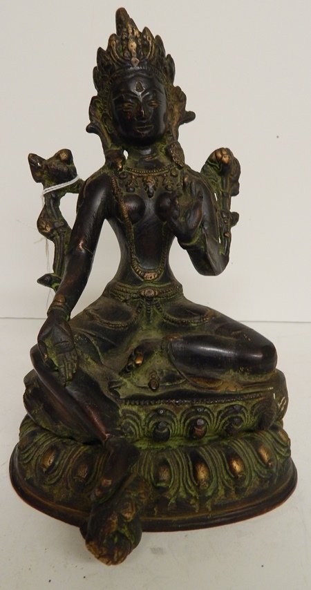 ANTIQUE BRONZE THAI GODESS: 21 X 14 CM