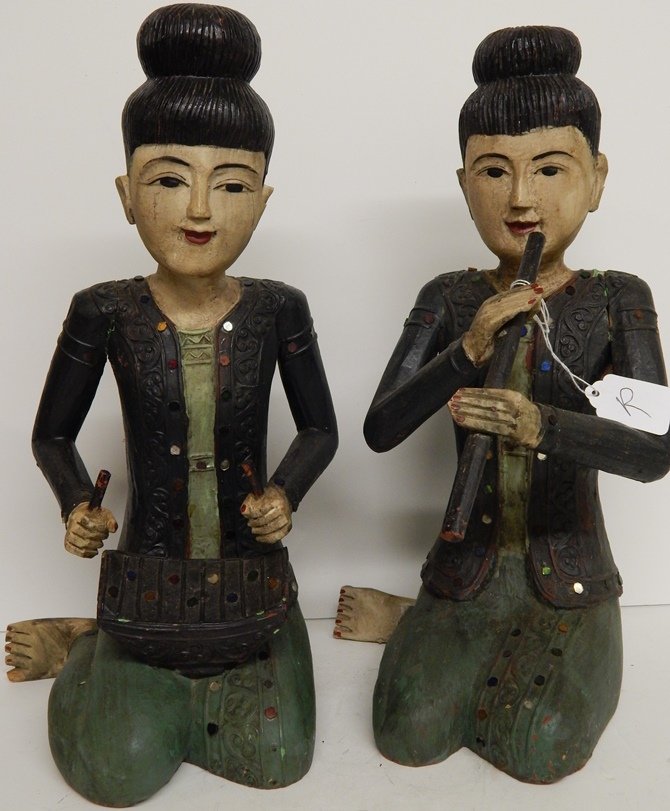 (2) ANTIQUE HAND CARVED & PAINTED WOOD THAI SCULPTURES: 38 X 23 CM 39 X 16 CM