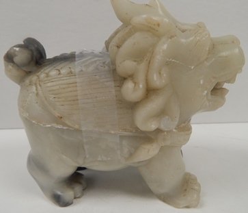 VINTAGE LIDDED SOAPSTONE FOO DOG JAR: VINTAGE LIDDED SOAPSTONE FOO DOG JAR. 5" X 5.5"