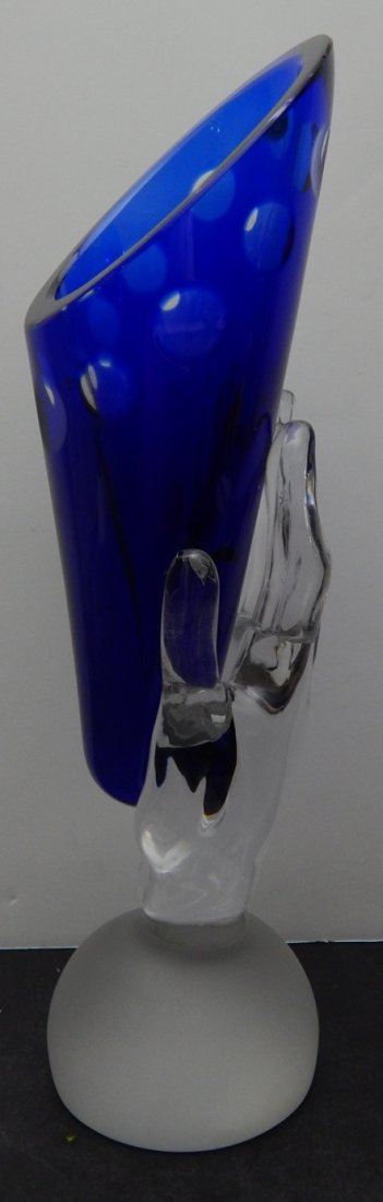 SIGNED VAL SAINT LAMBERT HAND HOLDING VASE: SIGNED VAL SAINT LAMBERT CRYSTAL HAND HOLDING COBALT BLUE VASE APPROX. 13 1/4 H X 3.5"W