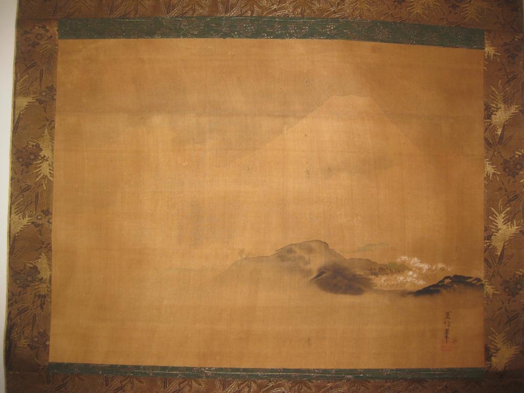 Japanese silk scroll - Mount Fuji, by Kano (1 of 10)