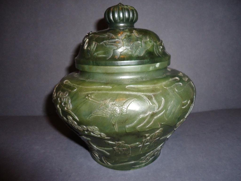 Certified Chinese Hetian jade container, Qing dynasty (1 of 10)