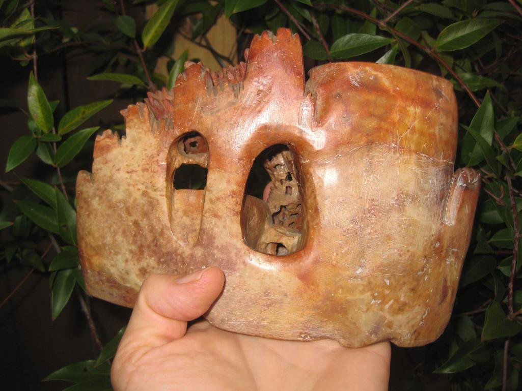 Two vases and flowers: Chinese Carved Soap Stone, 18cm (1 of 7)