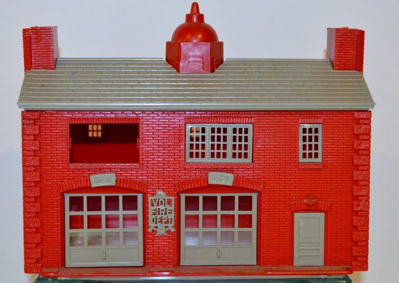 Plasticville OScale Firehouse Building