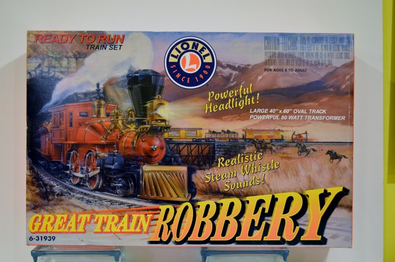 Lionel 6-31928 Great Train Robbery Pony Express Train S: Lionel 6-31928 Great Train Robbery Pony Express Train Set, Union Pacific 4-4-0