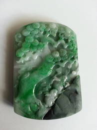 A Fine Jadeite Carving (Grade A)