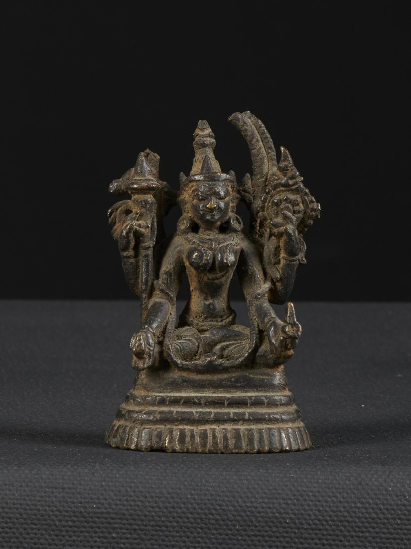 A Very Fine Buddhist/Hindu Deity Bronze Statue: A Very Fine Buddhist/Hindu Deity Bronze Statue Size: 7cm