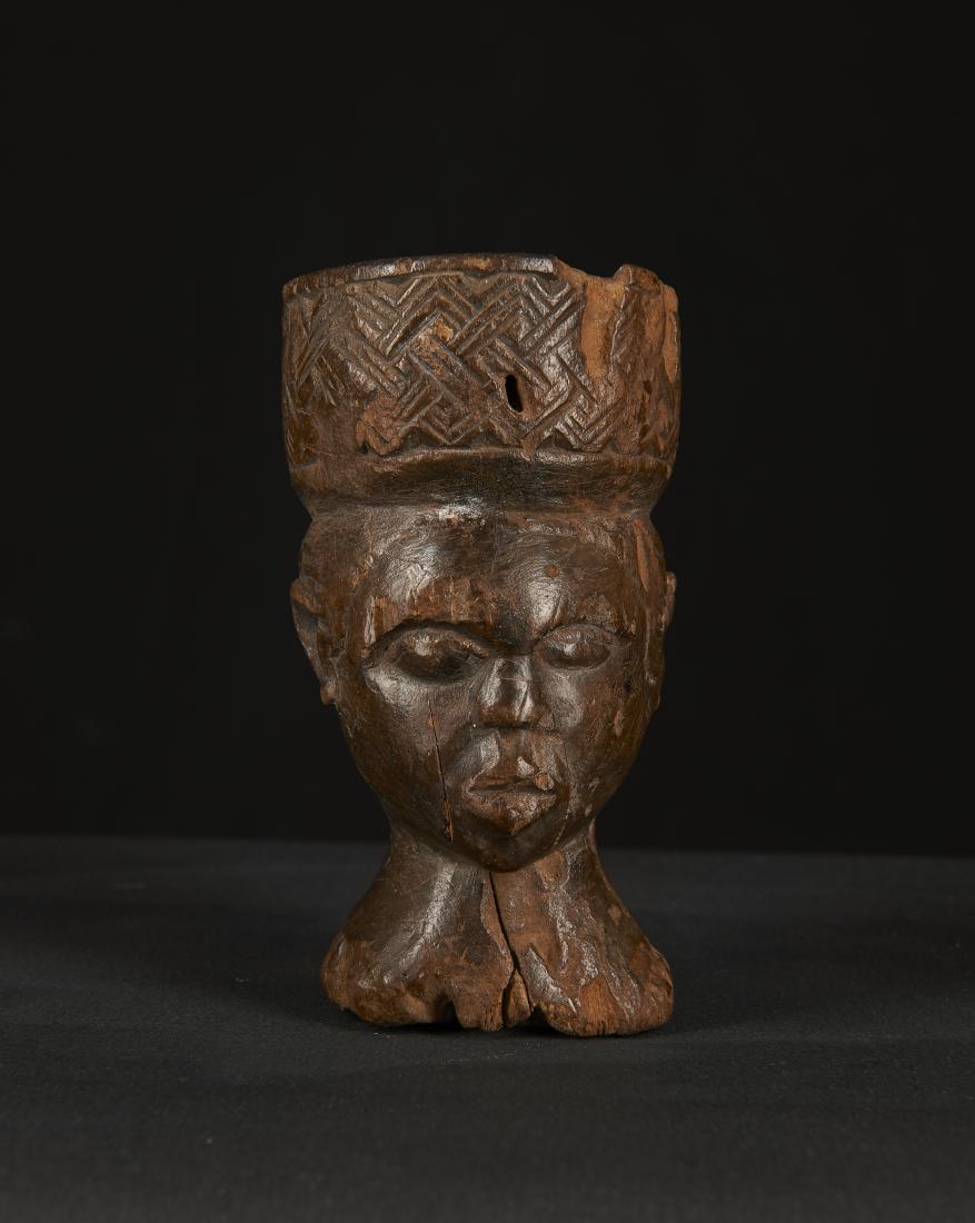 A Nice African Wooden Wine Chalice in Shape on Human: A Nice African Wooden Wine Chalice in Shape on Human Face 20th Century Size: 13.5cm Fine Condition (More Pictures on Request)