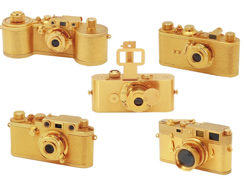 Replica in Half Scale in 24 Carat Plate Finish Outfit (1 of 6)