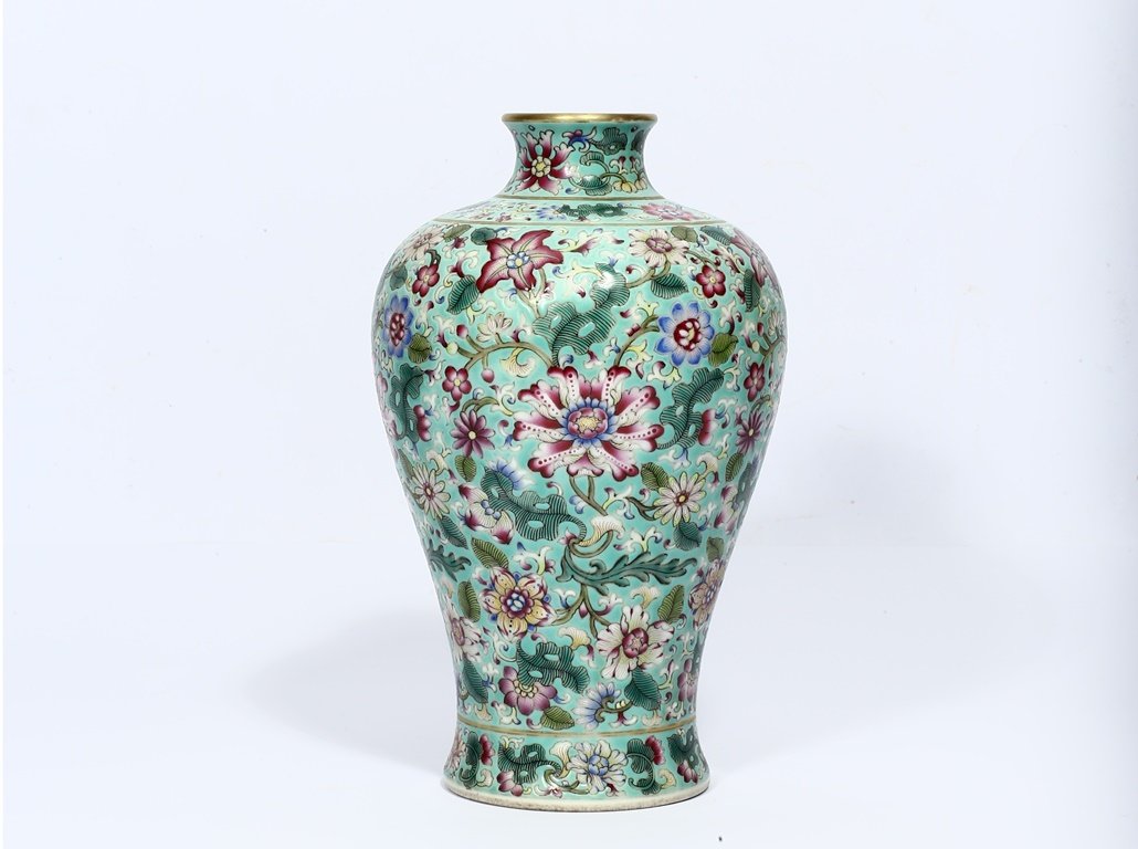 A Green-Ground Famille Rose Vase with Yongzheng Mark (1 of 2)