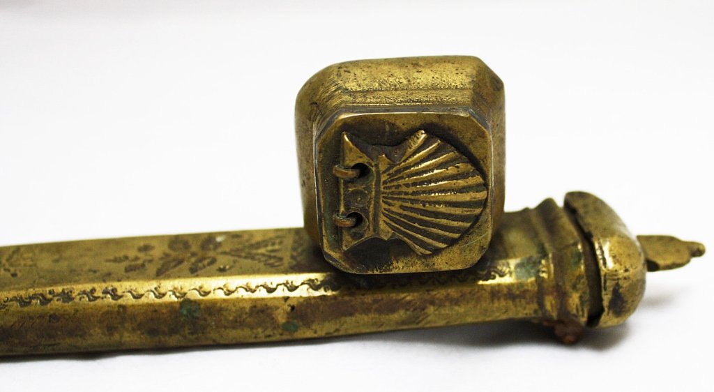 19c Ottoman Brass Scribe Brush Holder Ink Pot: Antique Middle Eastern heavy brass scribe's long brush holder and attached ink box pot, made in the Ottoman Empire, we believe c. 1820-50. The piece's ink box has a shell door that swings open and the
