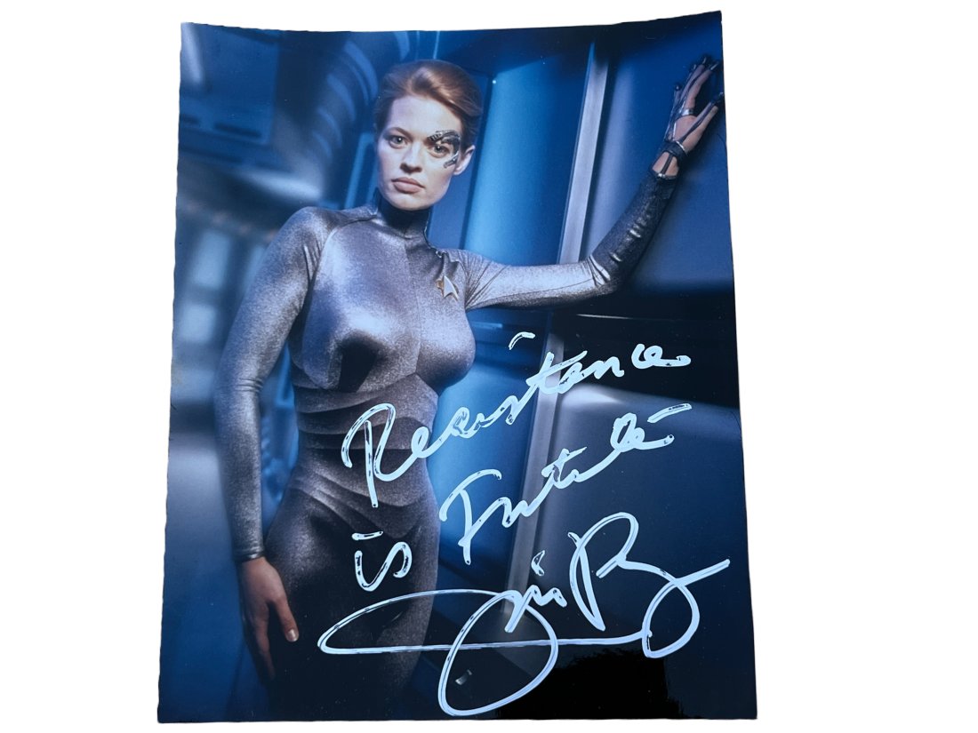 MOVIE Star Trek Jeri Ryan hand Signed 8x10 Photo Entertainment movie Autographs (1 of 2)