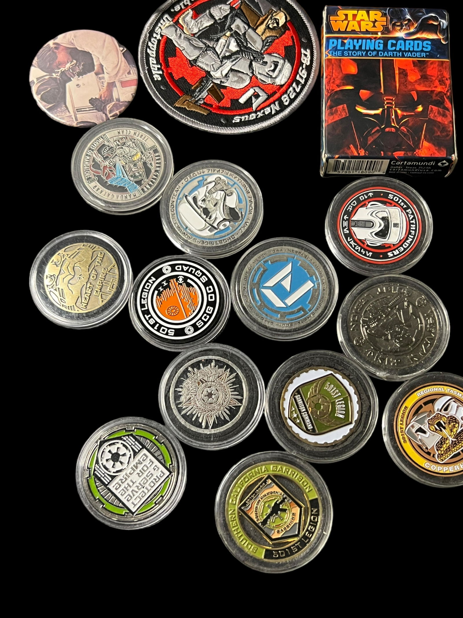 Star Wars collection lot Disney pin coins toys vintage (1 of 6)