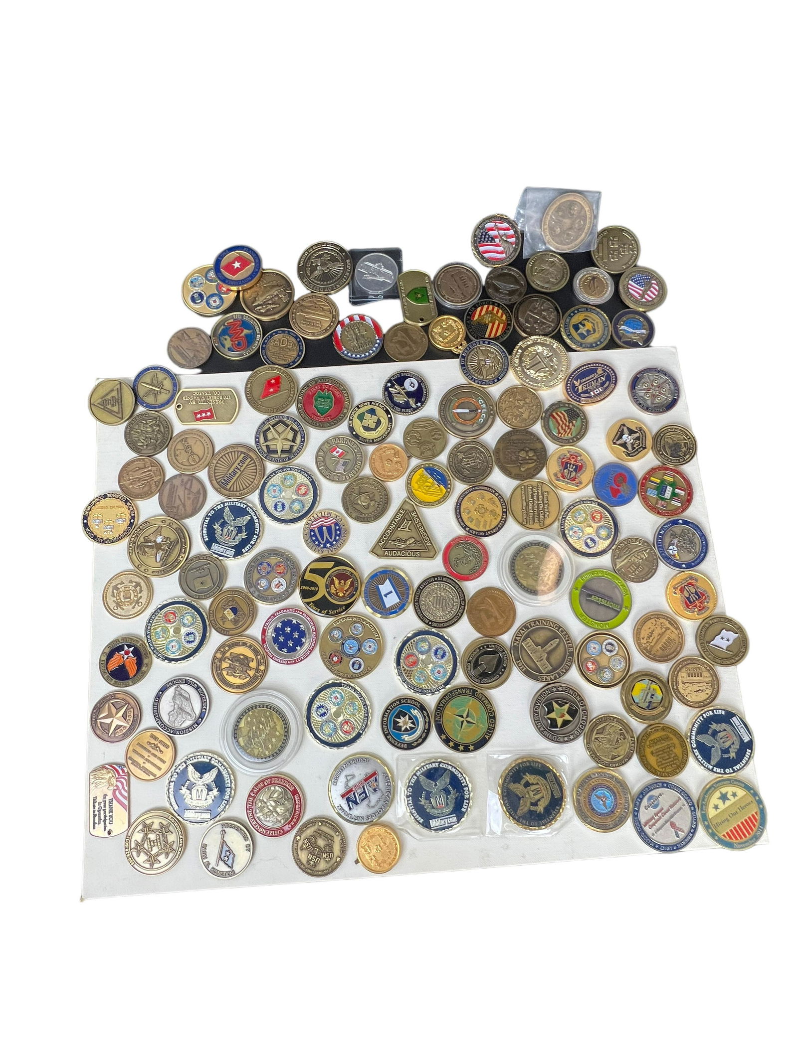 Vintage army challenge, coin collection, large lot (1 of 12)