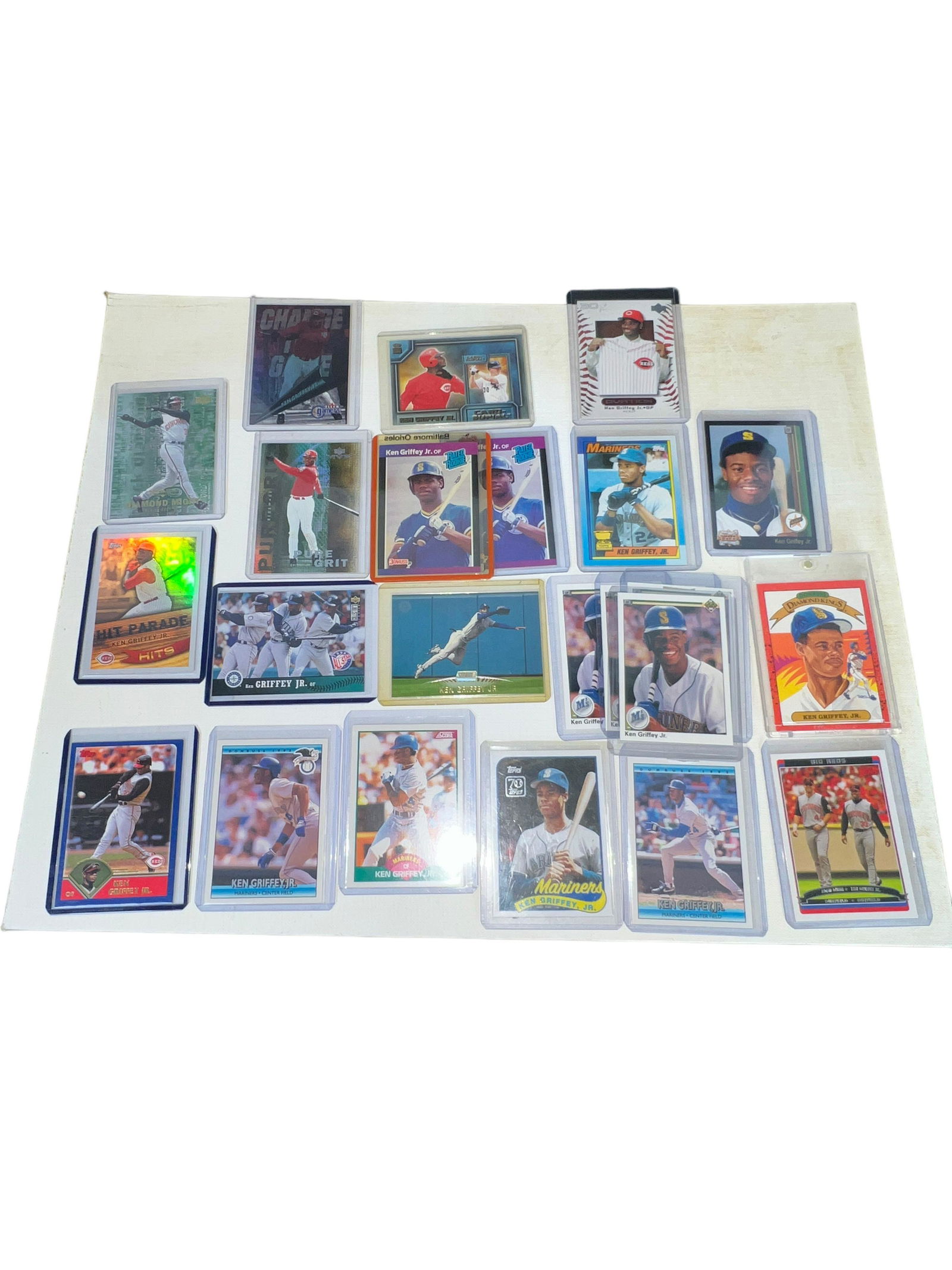 Ken Griffey Jr Baseball Card Sports Collection Lot 23 pieces (1 of 8)
