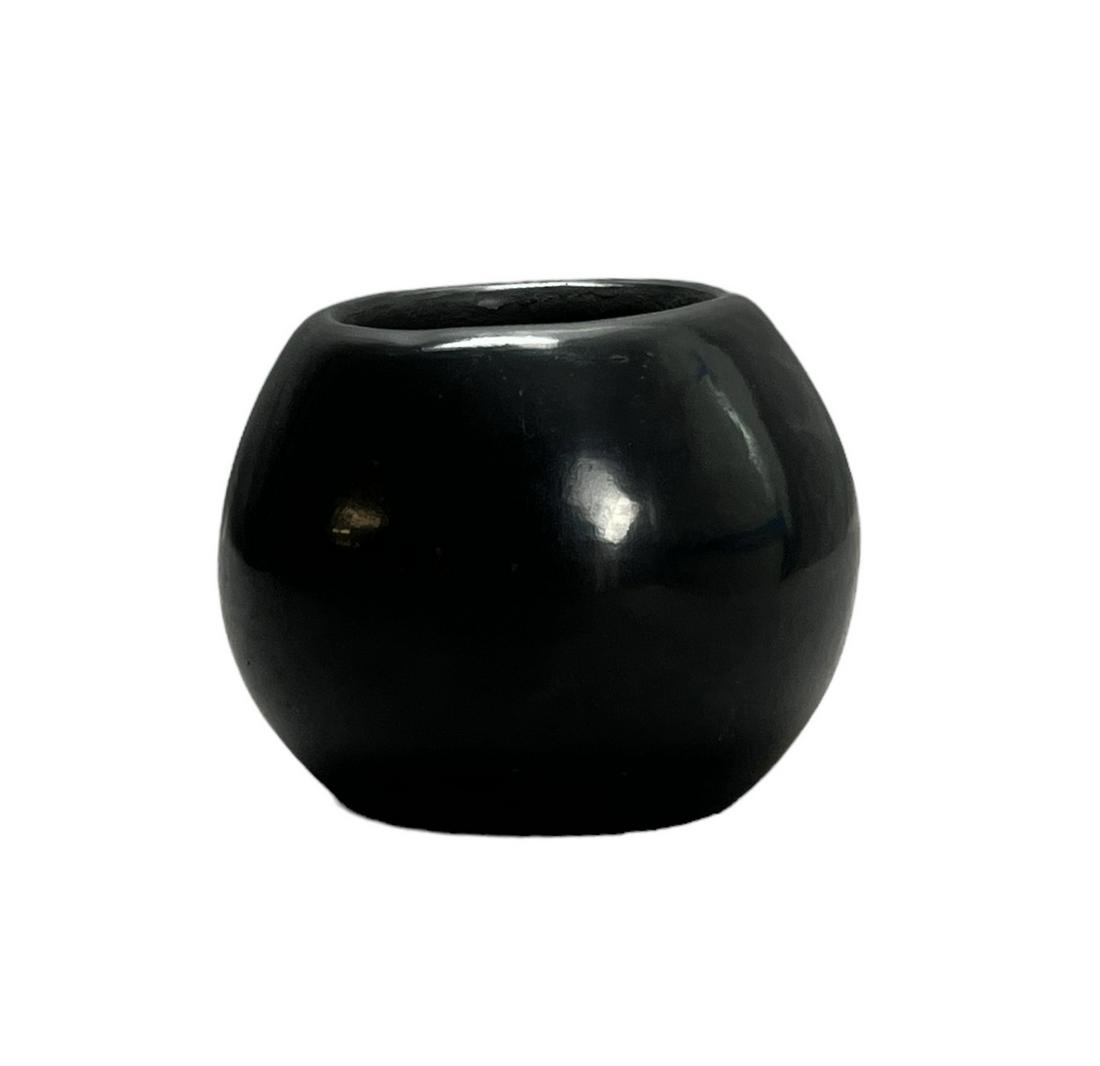 Maria Poveka Martinez Black Slip Pot native American Indian pottery (1 of 4)