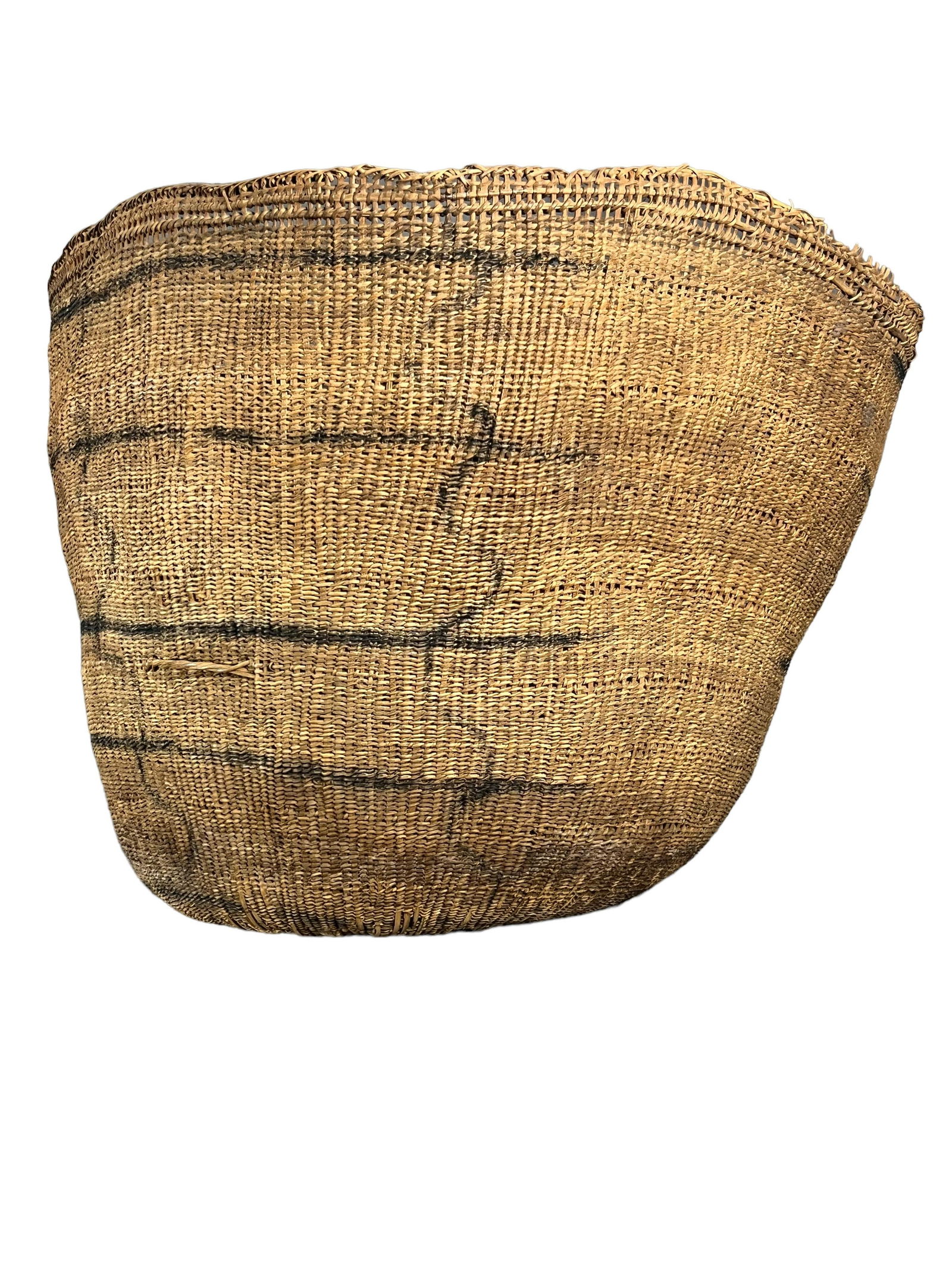 Antique Native American Indian large basket (1 of 7)