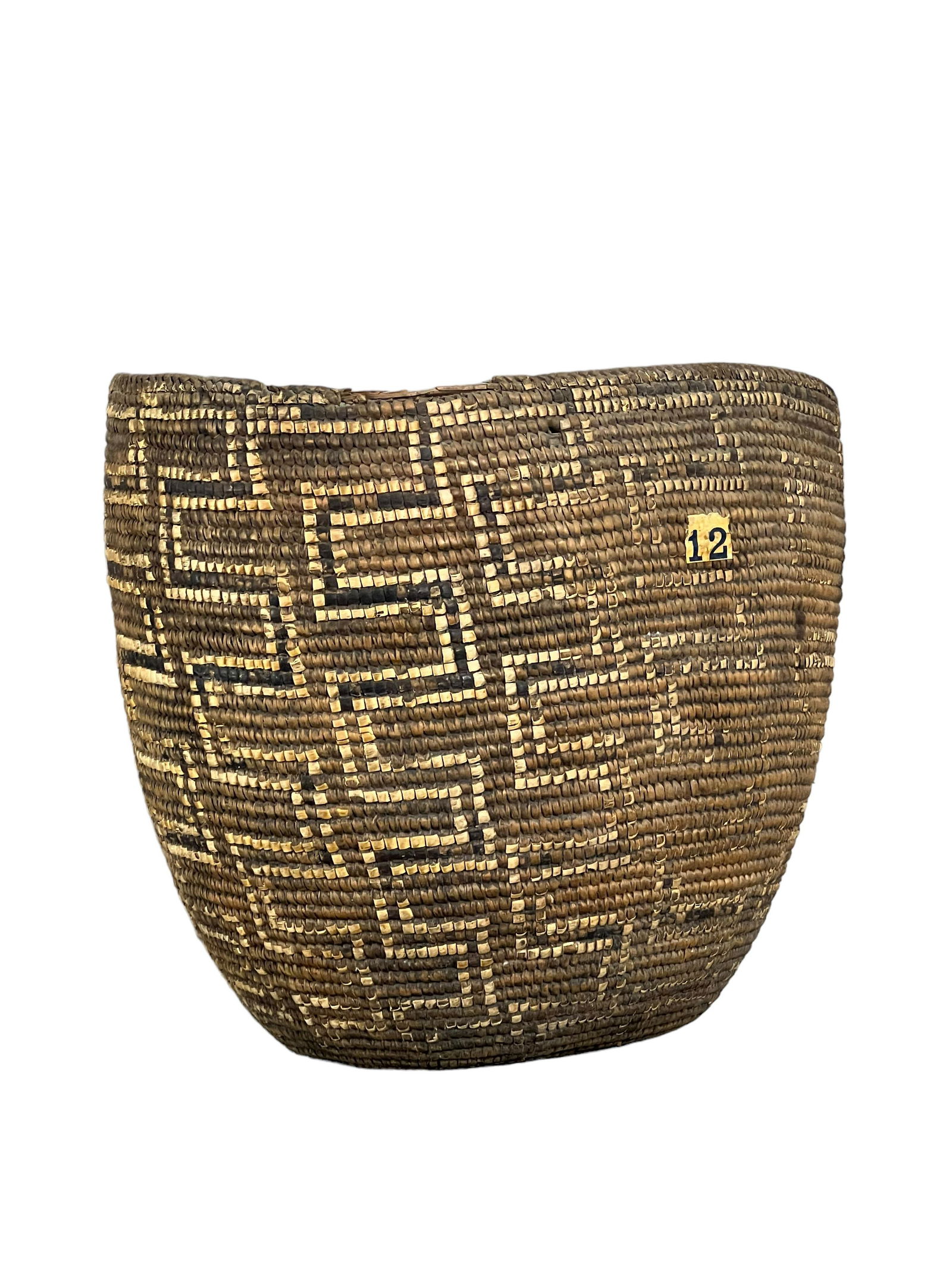 Antique Native American Indian basket (1 of 7)