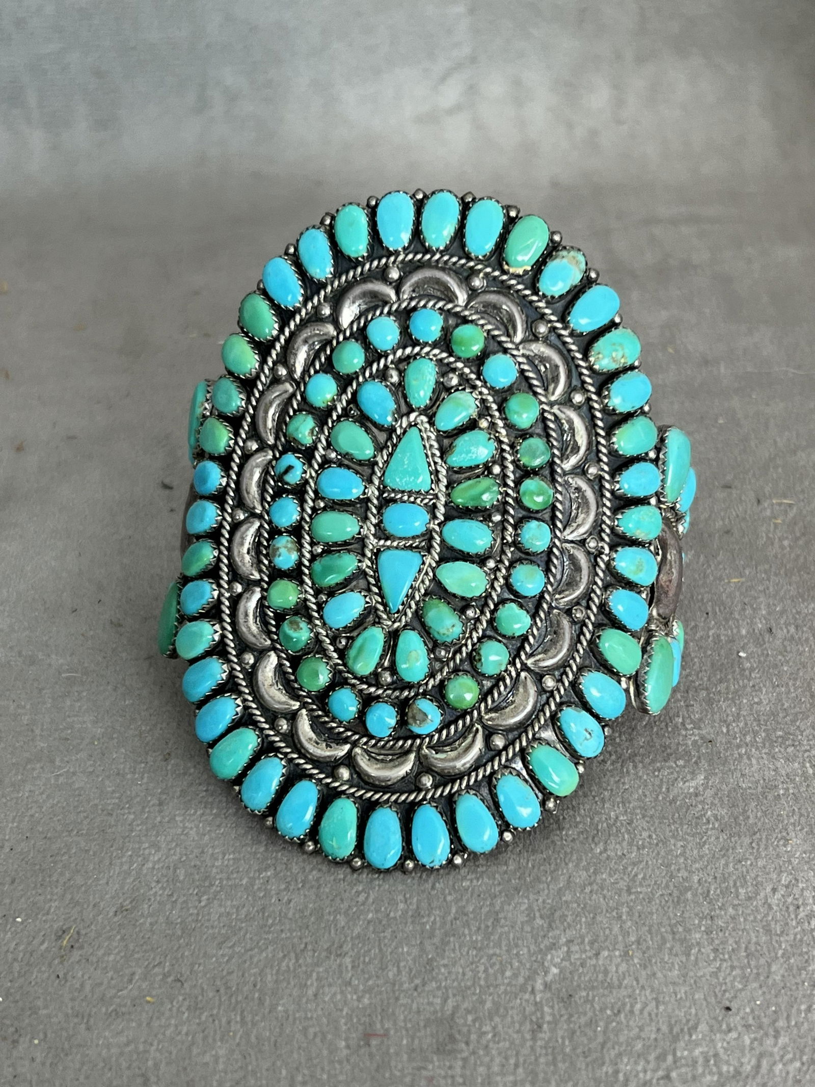 NATIVE AMERICAN SILVER TURQUOISE BRACELET (1 of 6)