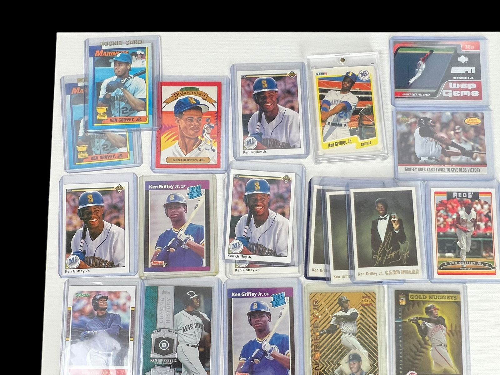 Ken Griffey Jr Baseball Card Sports Collection Lot 21 pieces (1 of 10)