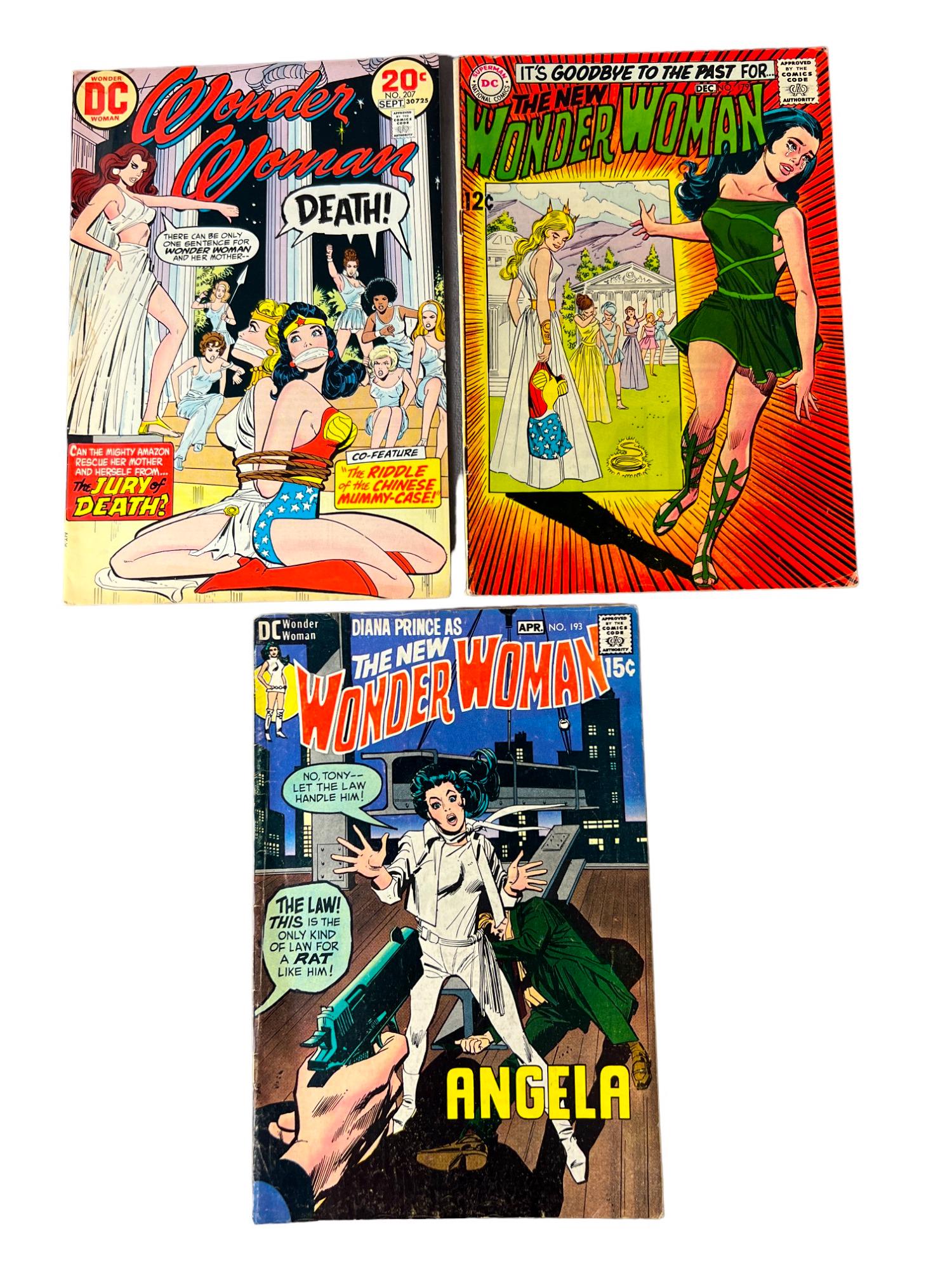Wonder Woman 179, 207, 193 vintage comic book collection lot (1 of 5)