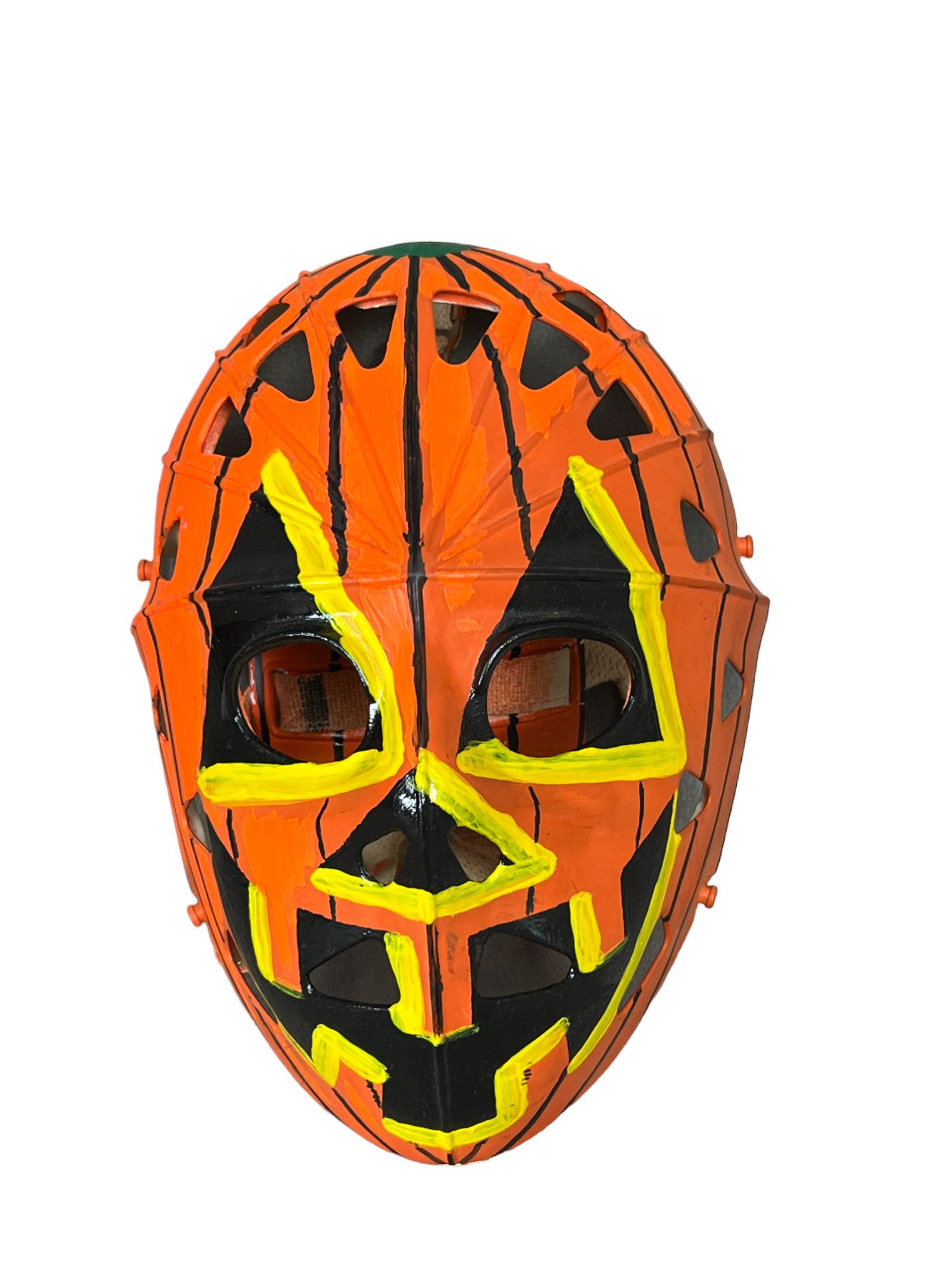 Vintage Hockey Goalie Mask Hand Painted: Vintage Hockey Goalie Mask Hand Painted