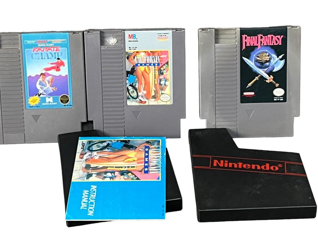 Nintendo NES Vintage Game Collection Lot Final fantasy, karate champ (1 of 8)