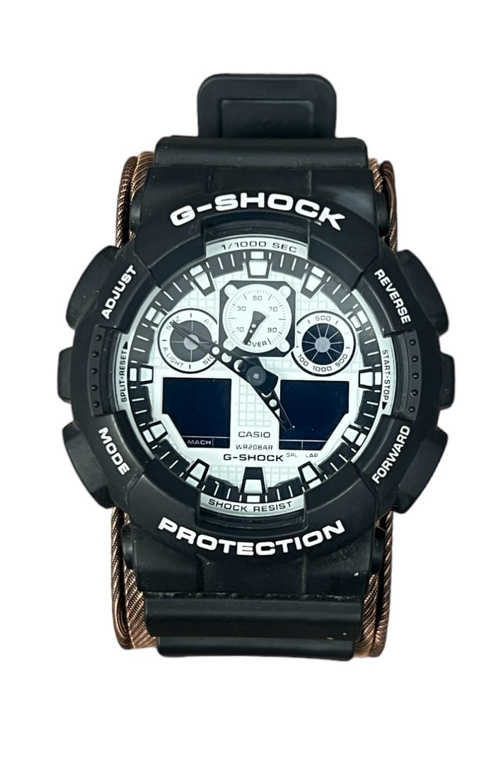 Vintage Casio G-Shock wrist watch (1 of 5)