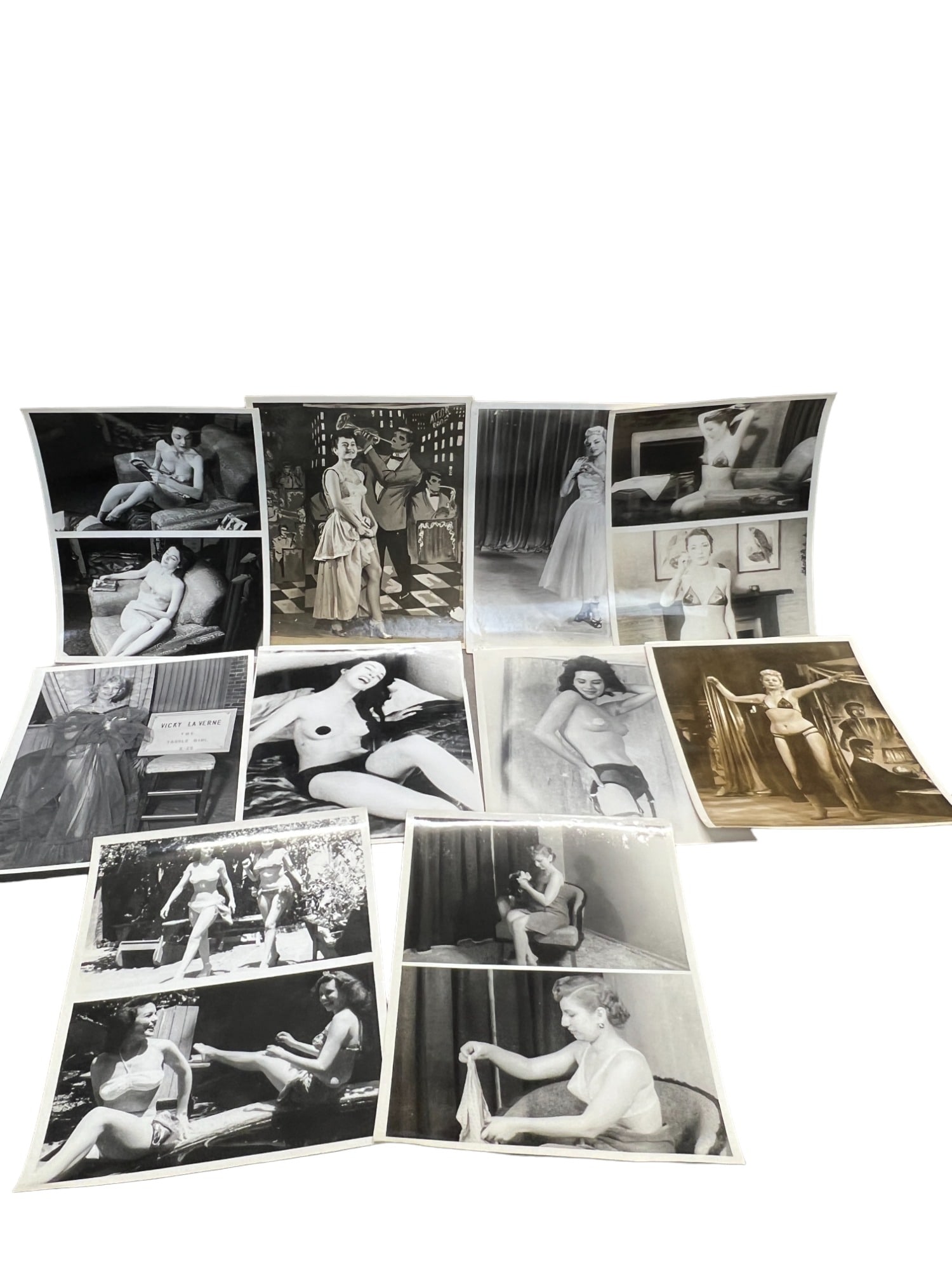 Vintage 1950's Original Burlesque Nude Pin Up Model Risque 8x10 Black and White Photographs: Vintage 1950's Original Burlesque Nude Pin Up Model Risque 8x10 Black and White Photographs. 10 Photos.