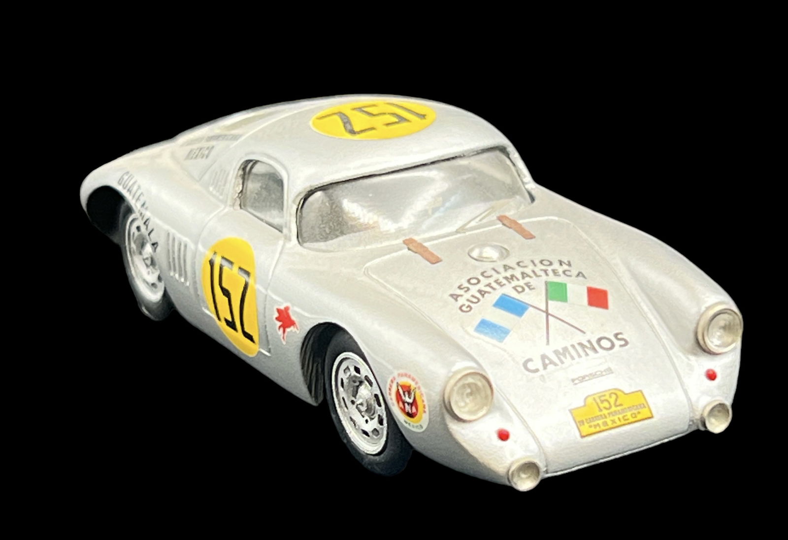 Vintage model car 1:43 Silver Porsche 550 '57 BBR (1 of 12)