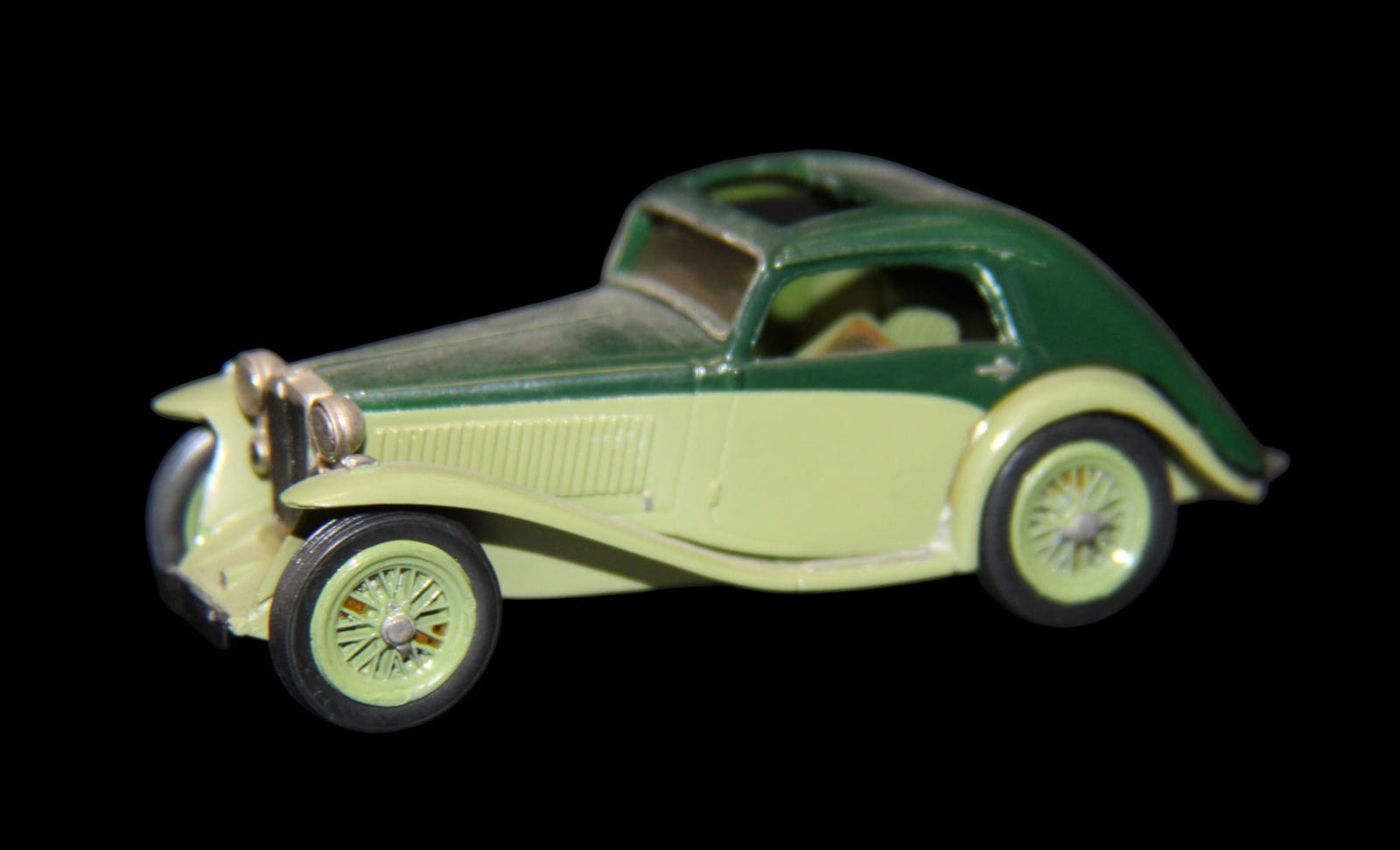 Vintage Model Car 143 Green Blue Mgp Airline Abingdon Classics Auction