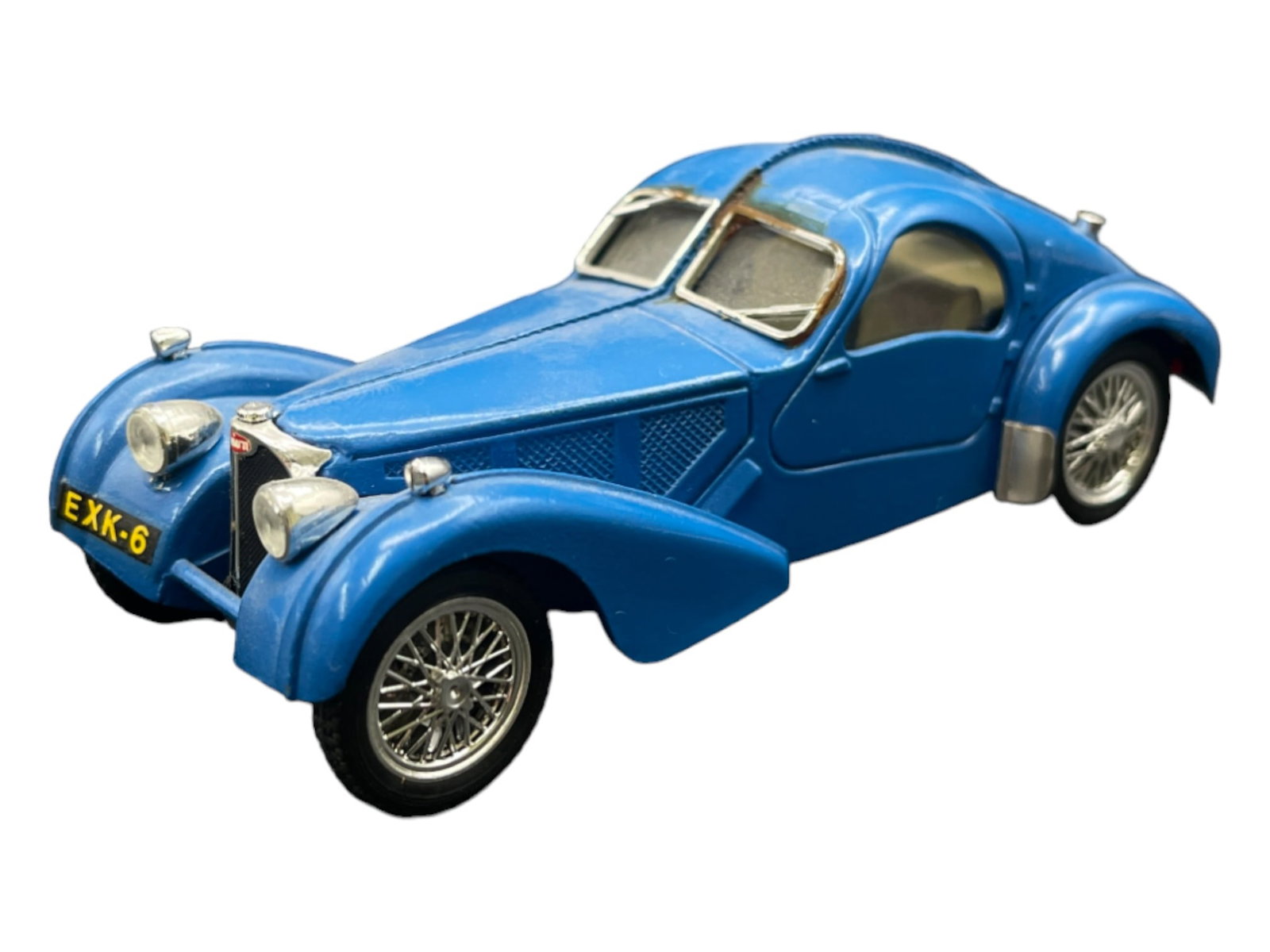 Vintage Model Car 1:43 Blue Bugatti 57 SC Atlantic 1938 (1 of 5)