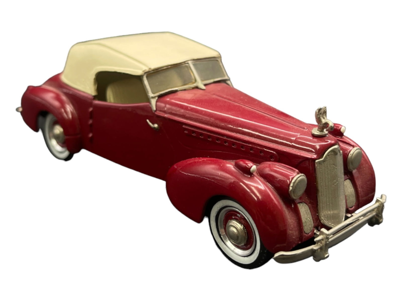 Vintage Model Car 1:43 Maroon Rolls RoyceSilver Wraith Freestone (1 of 5)