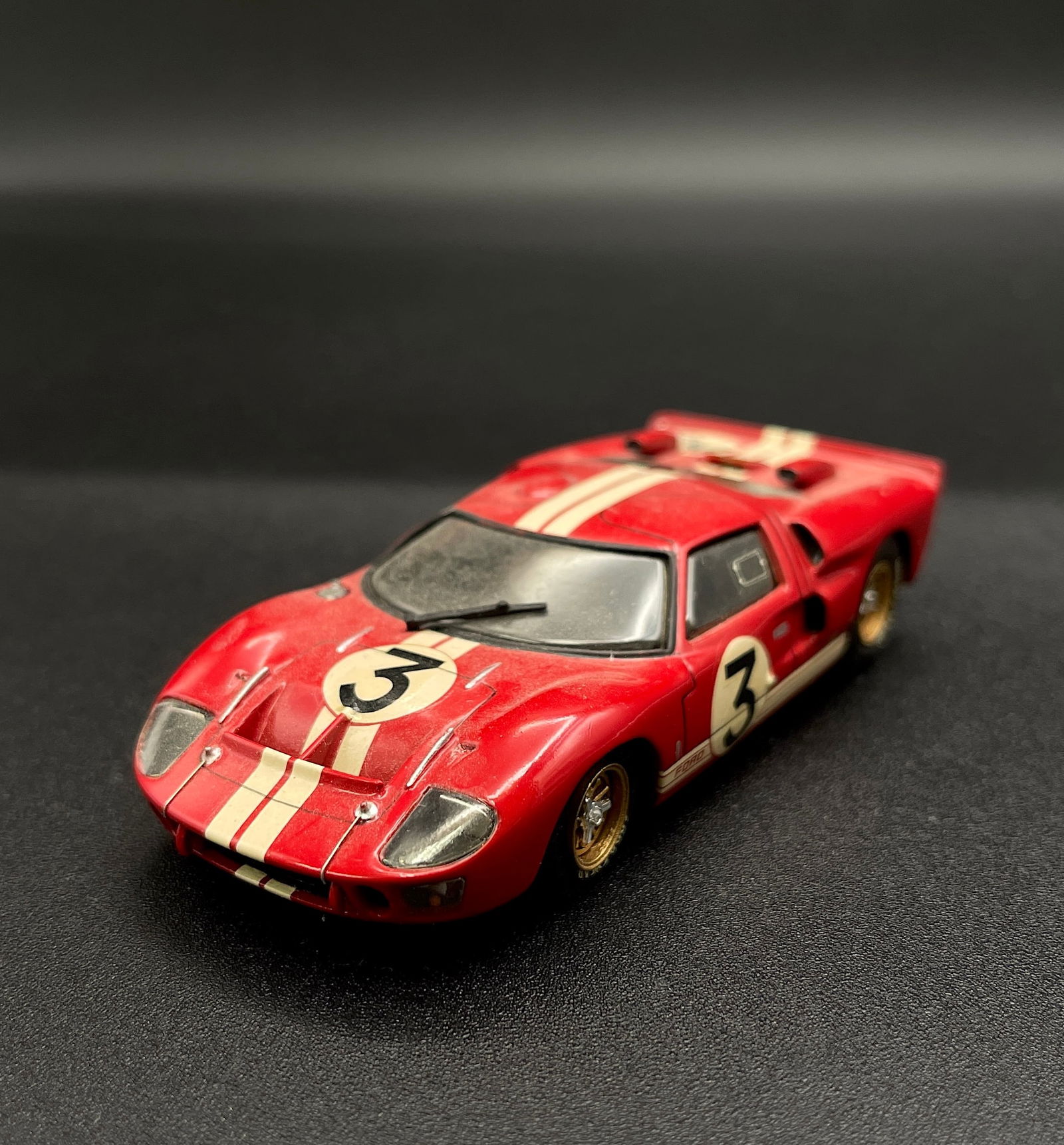 Vintage Model Car 1:43 Red Ford GT40 MK 1966 Jack Simons (1 of 5)