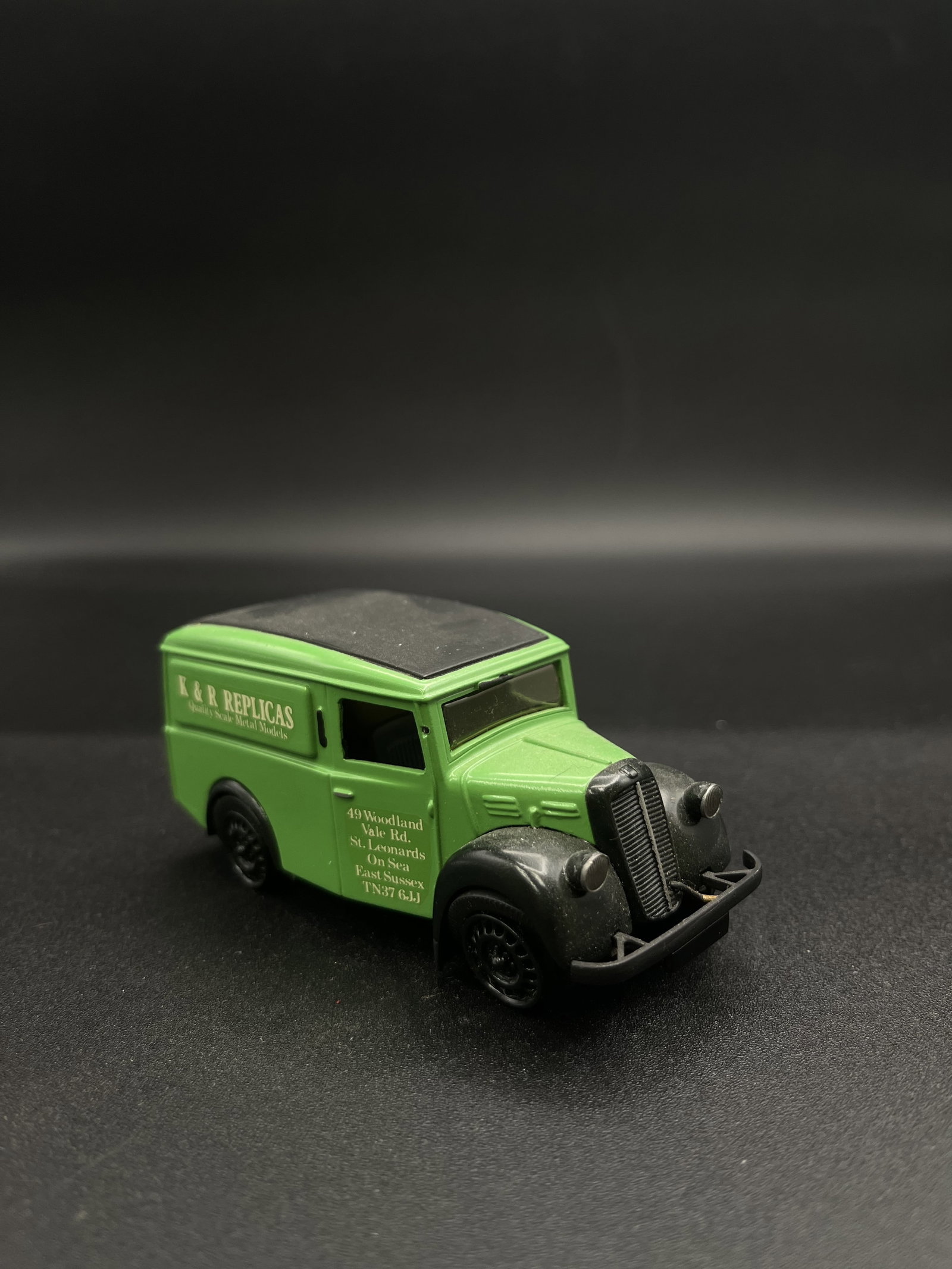 Vintage Model Car 1:43 Green Morris IO CWT K&R Replicas: Vintage Model Car 1:43 Green Morris IO CWT K&R Replicas