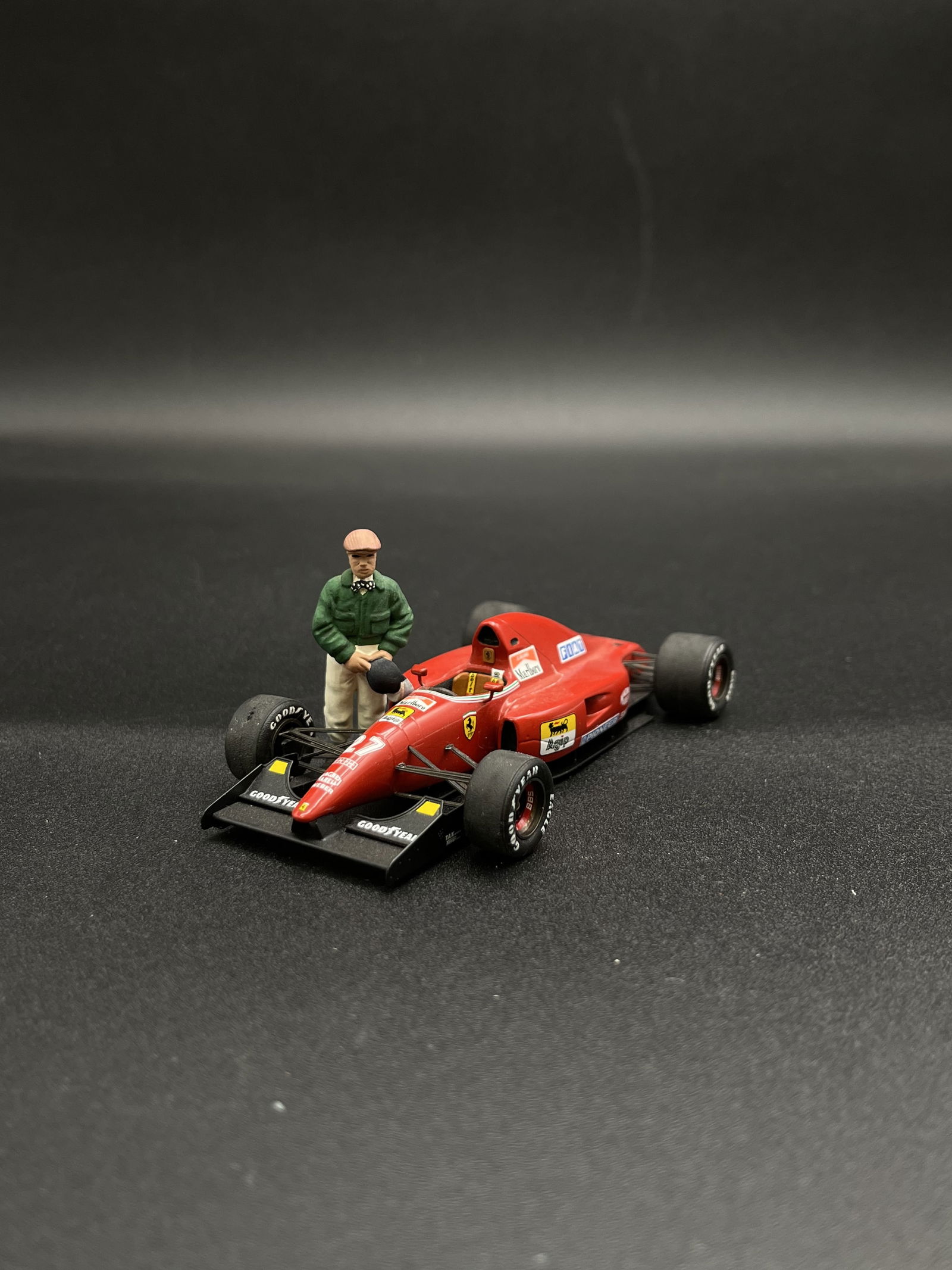 Vintage Model Car 1:43 Red #27 Ferrari By Luca Tameo Signed By Buzz Lockwood 4/96 - Tameo Kits: Vintage Model Car 1:43 Red #27 Ferrari By Luca Tameo Signed By Buzz Lockwood 4/96 - Tameo Kits
