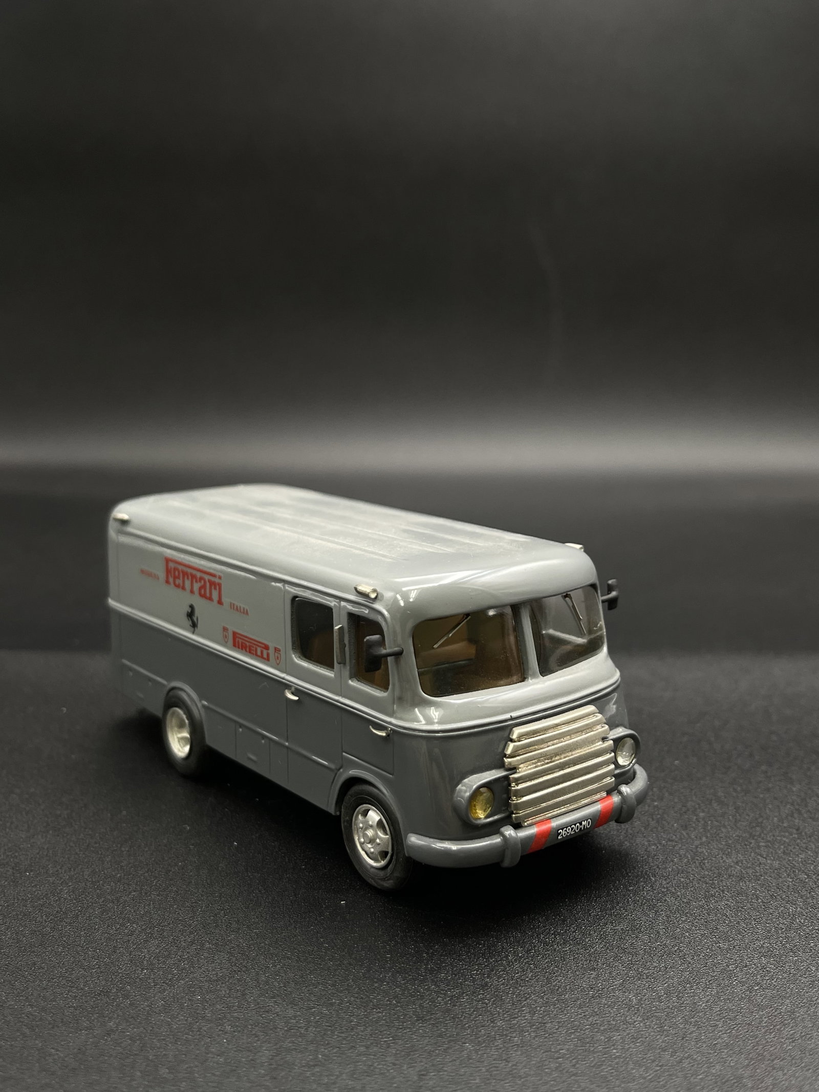 Vintage Model Car 1:43 Gray Ferrari Furgona Officina - Future Models: Vintage Model Car 1:43 Gray Ferrari Furgona Officina - Future Models