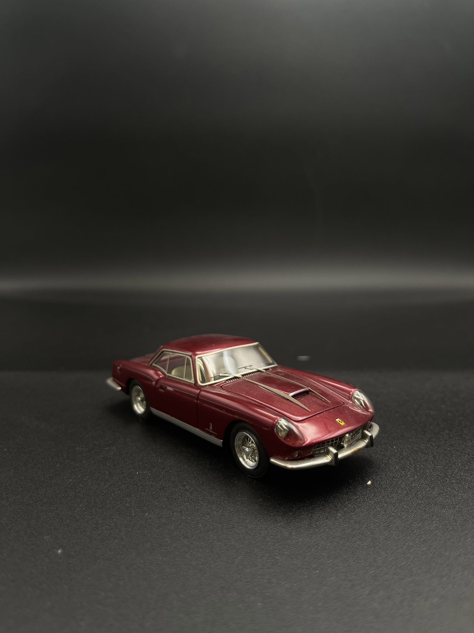 Vintage Model Car 1:43 Red Ferrari 400 SA Coupe: Vintage Model Car 1:43 Red Ferrari 400 SA Coupe