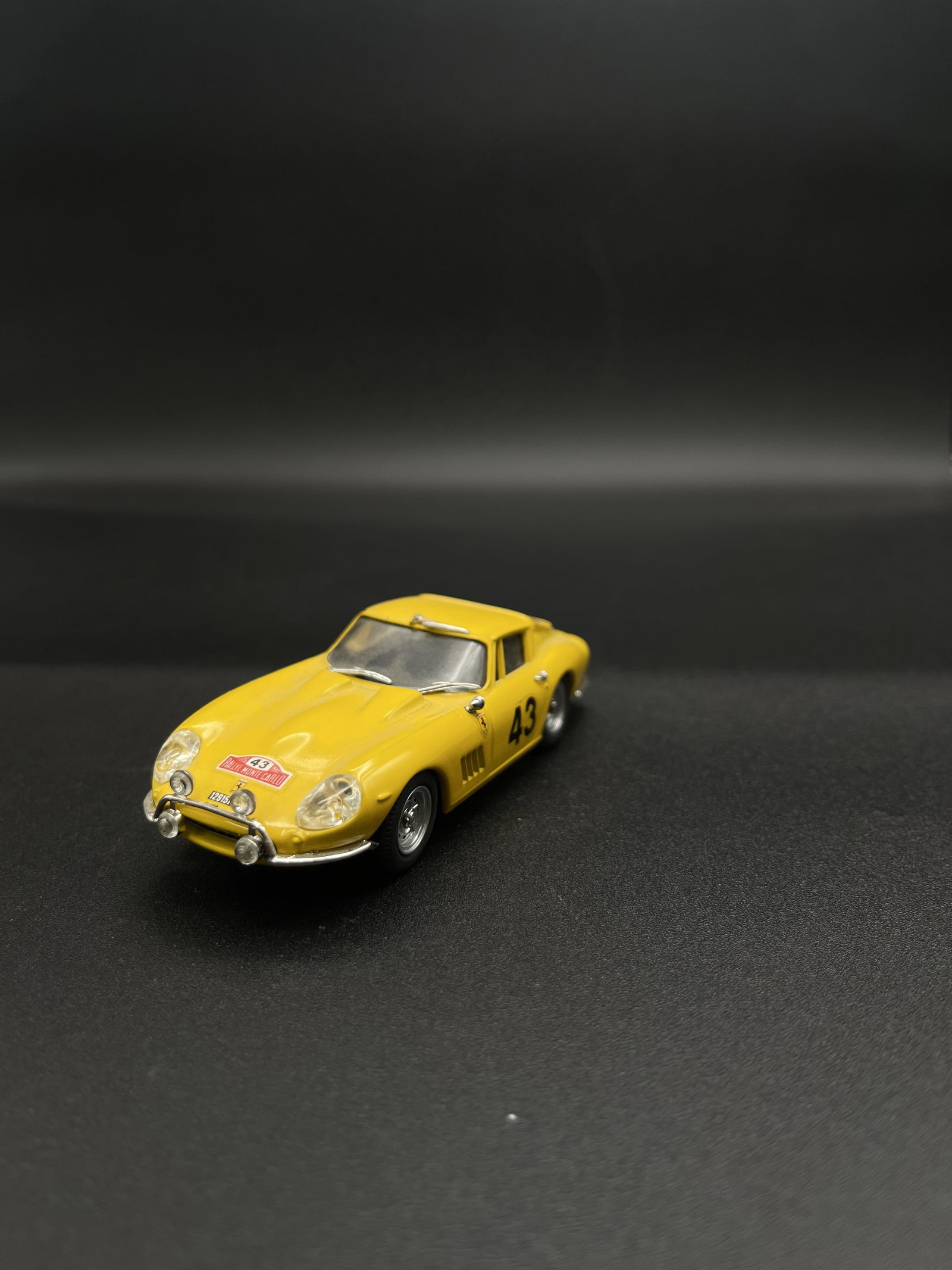 Vintage Model Car 1:43 Yellow #43 275 GB - Box - Italy: Vintage Model Car 1:43 Yellow #43 275 GB - Box - Italy