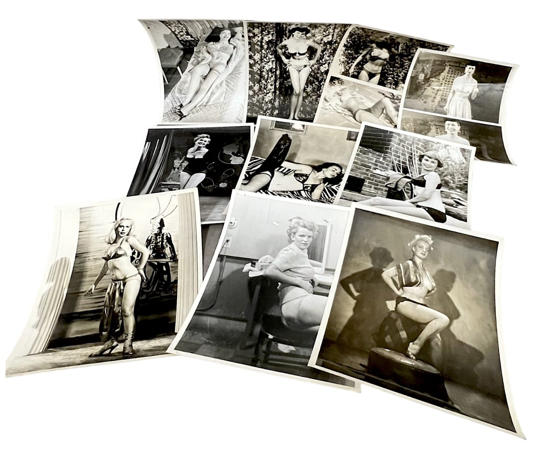 Vintage 1950's Original Burlesque Nude Pin Up Model Risque 8x10 Black and White Photographs: Vintage 1950's Original Burlesque Nude Pin Up Model Risque 8x10 Black and White Photographs