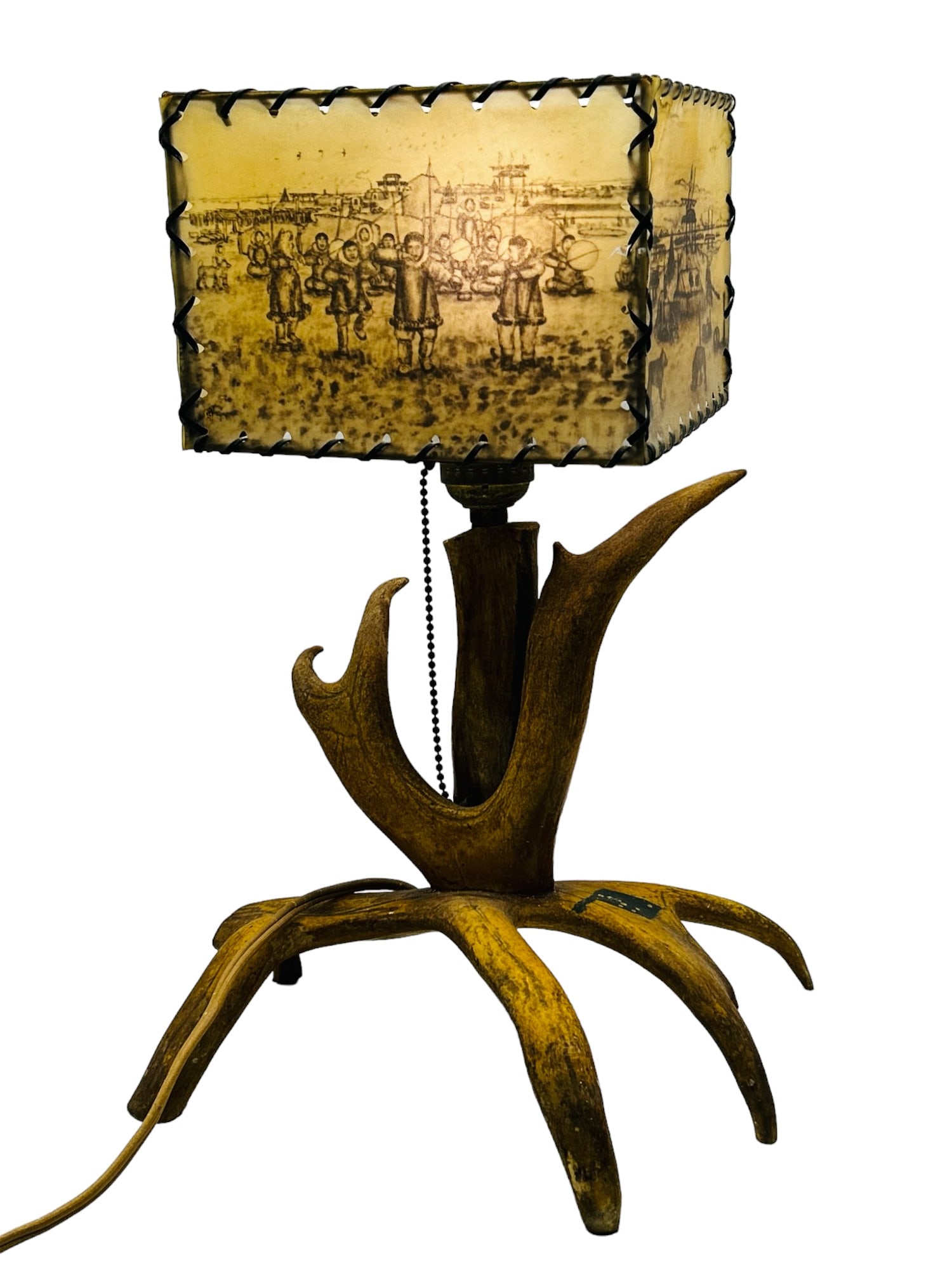 Vintage Alaskan Eskimo George Ahgupuk antler table lamp (1 of 13)