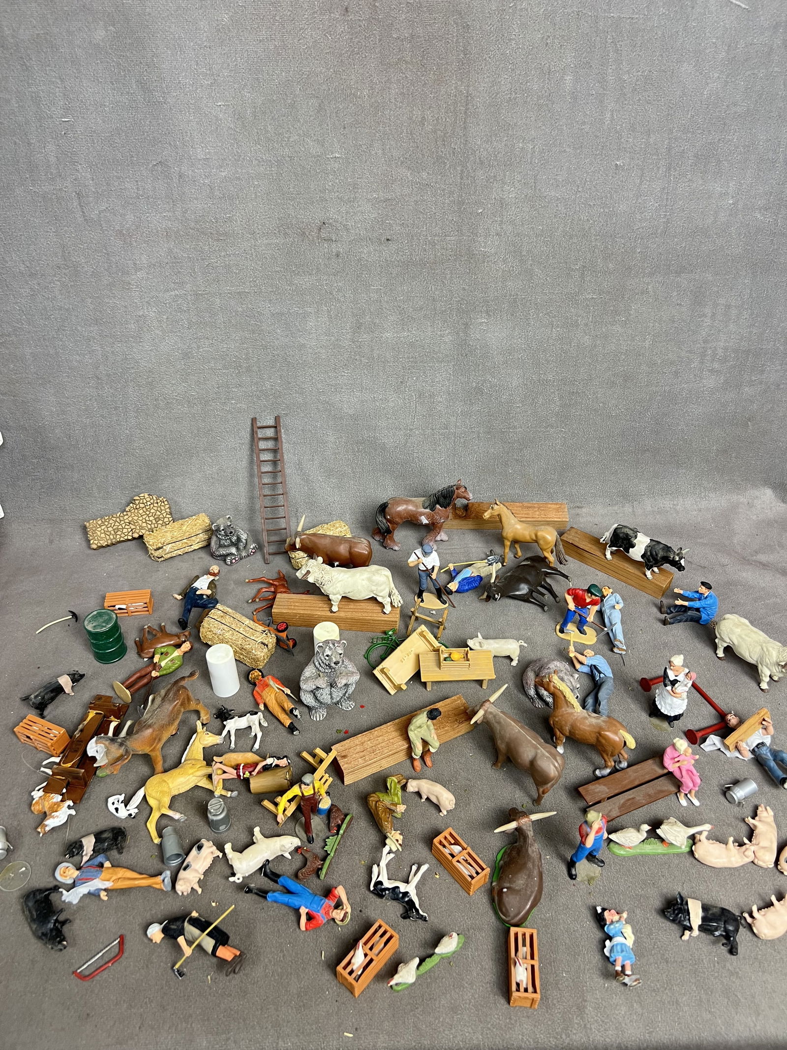 Train Station Toy Accessories and Figures Rare Vintage Collection Lot (1 of 14)