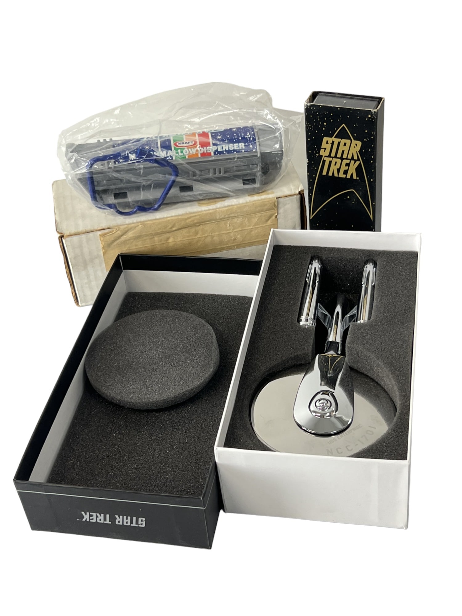 Star Trek USS Enterprise Pizza Cutter and Pen: Star Trek USS Enterprise Pizza Cutter and Pen