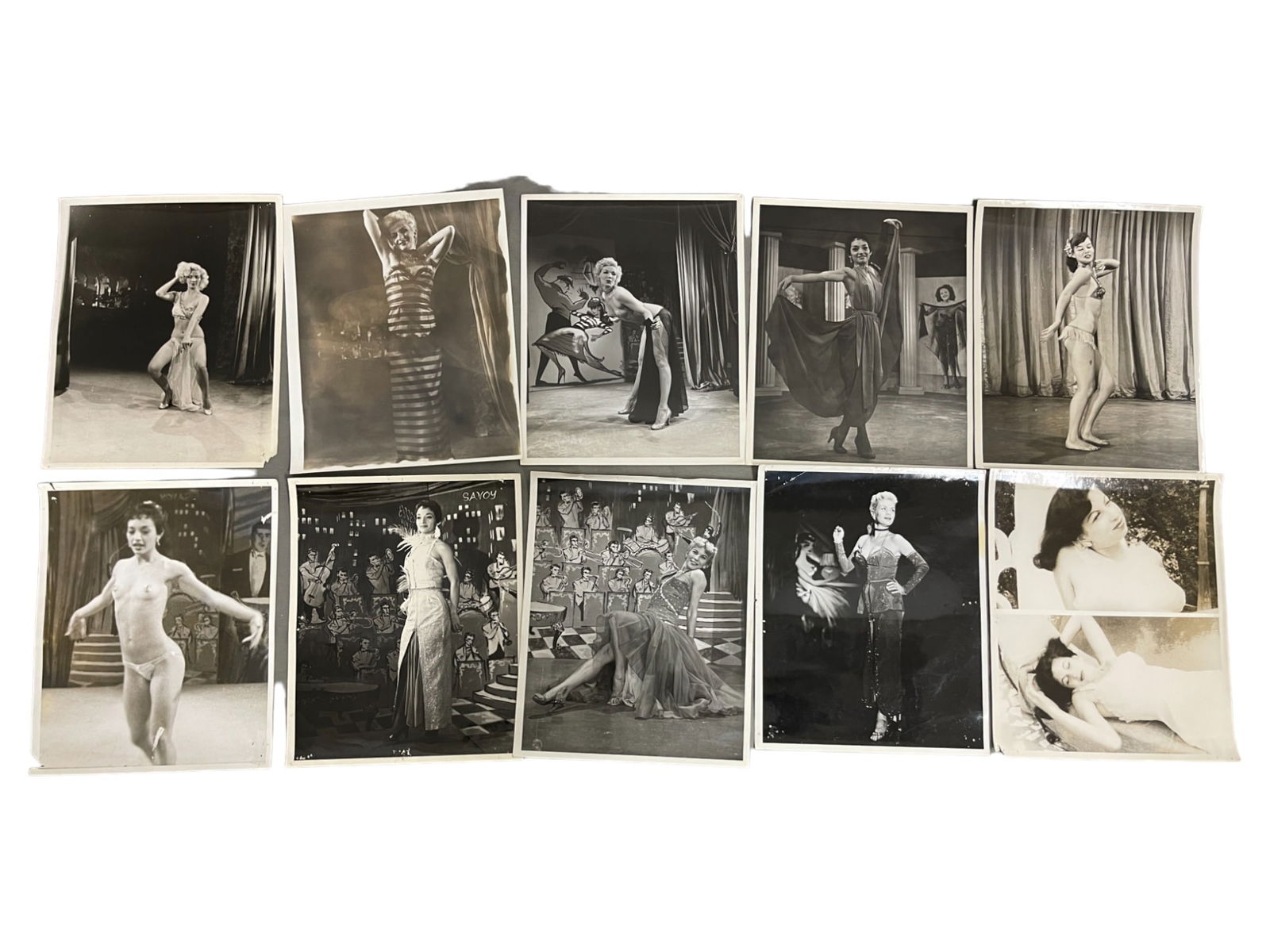 Vintage 1950'S Original Burlesque Nude Pin Up Model Risque 8x10 Black And White Photographs: Vintage 1950's Original Burlesque Nude Pin Up Model Risque 8x10 Black and White Photographs. 10 Photos.