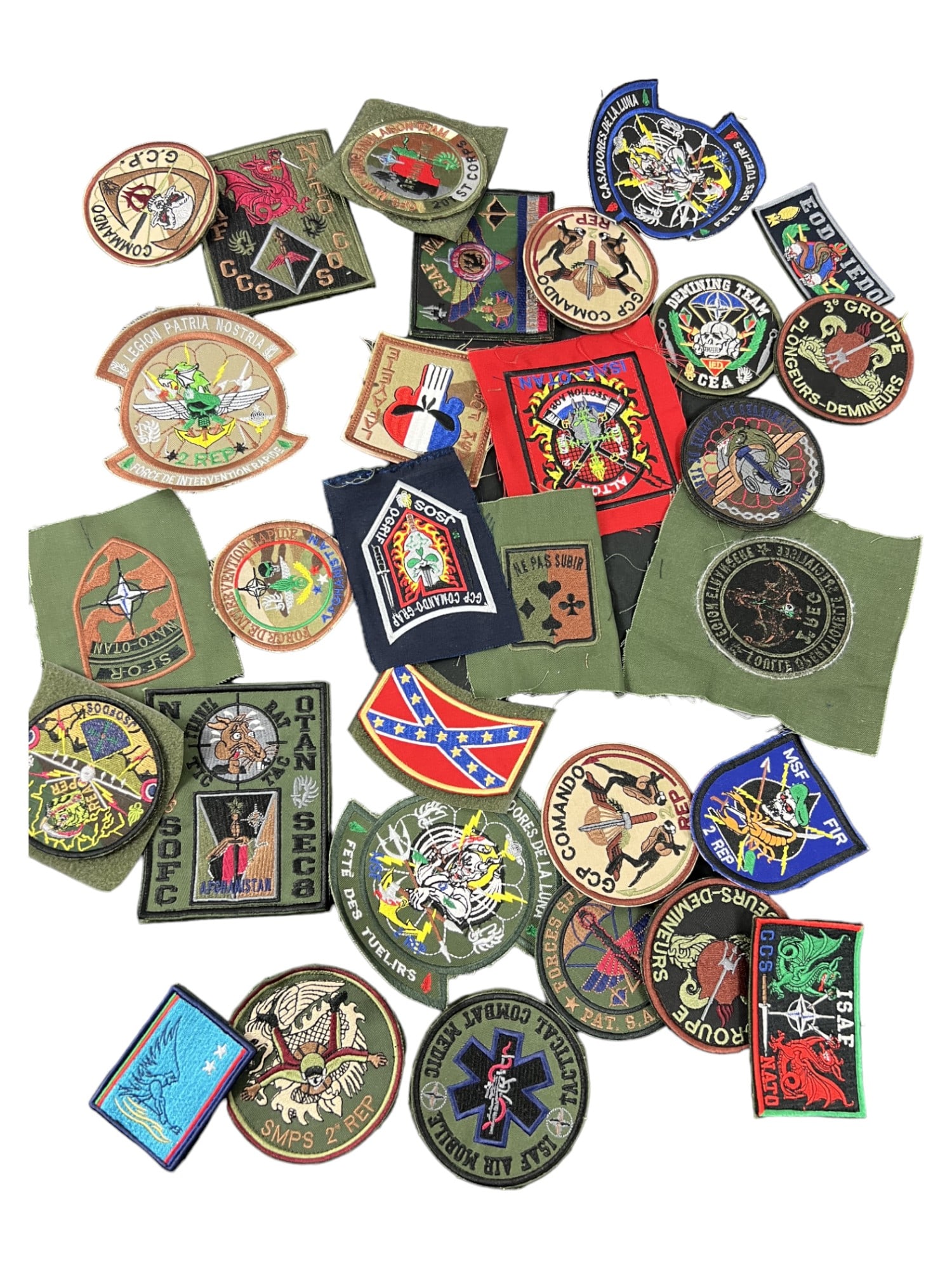 VINTAGE MILITARY PATCH COLLECTION LOT 30 PIECES (1 of 10)